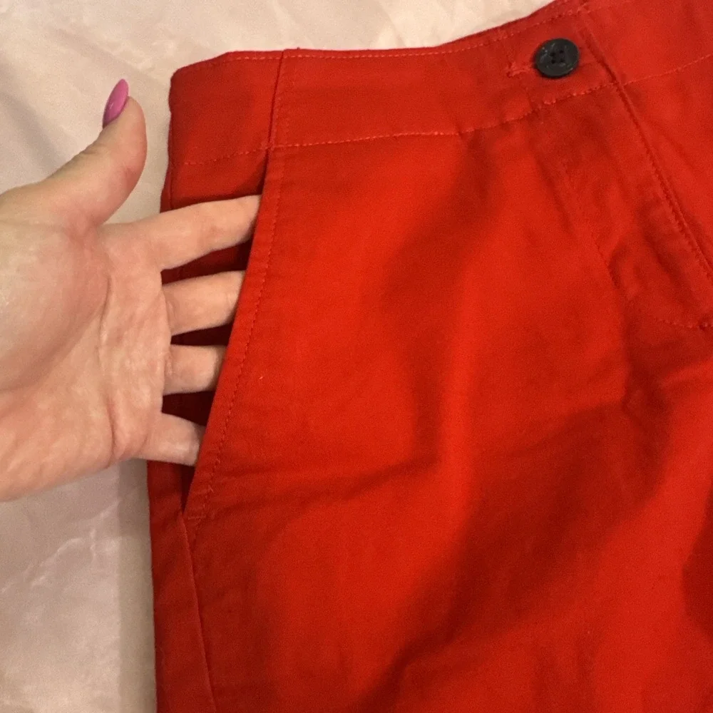 Nautica Women's Size 4 Mid Rise Twill Shorts Bright Red‎ 5